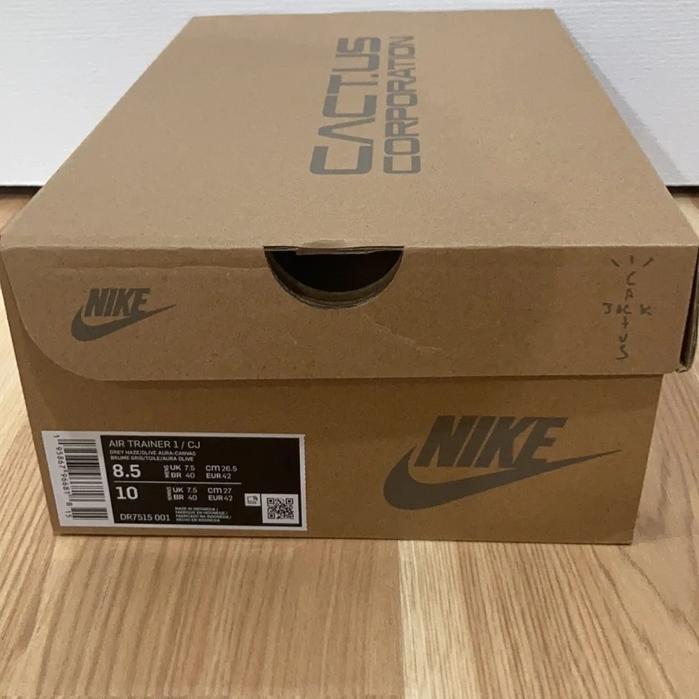 TRAVIS SCOTT X AIR TRAINER 1 SP 'GREY HAZE'